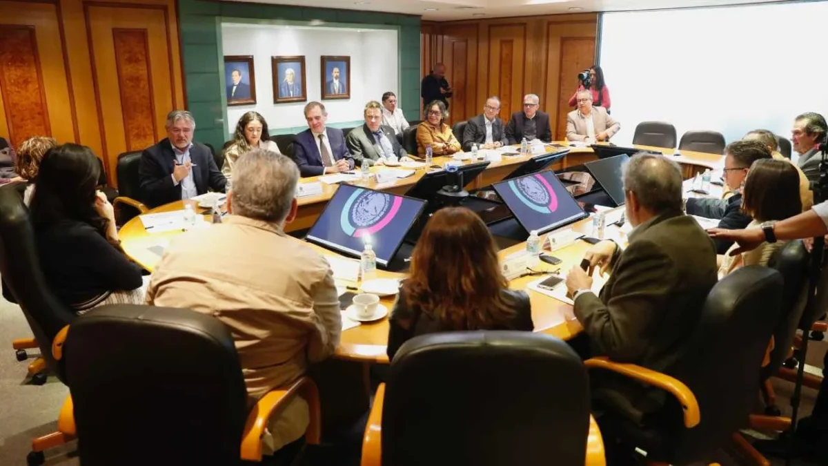 Exconsejeros del INE, entre ellos Lorenzo Córdova, entregarán propuesta de reforma electoral en San Lázaro.