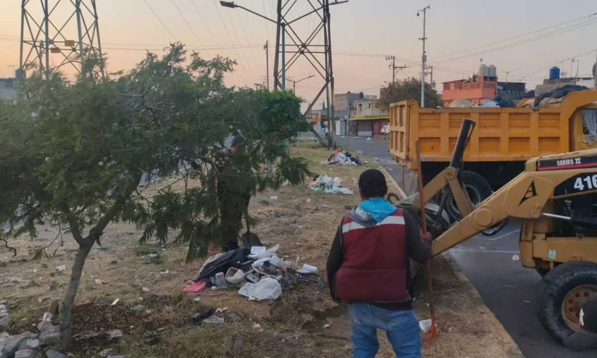 Feria del juguete, instalada en Chimalhuacán, deja 70 toneladas de basura.