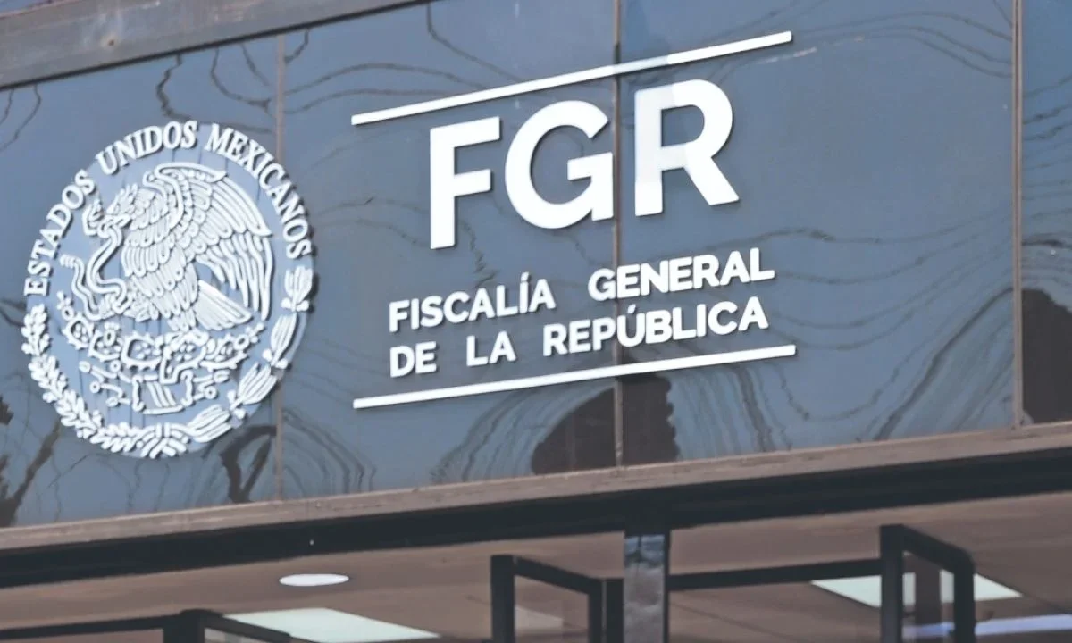 Ernestina Godoy alista cambios clave en la FGR