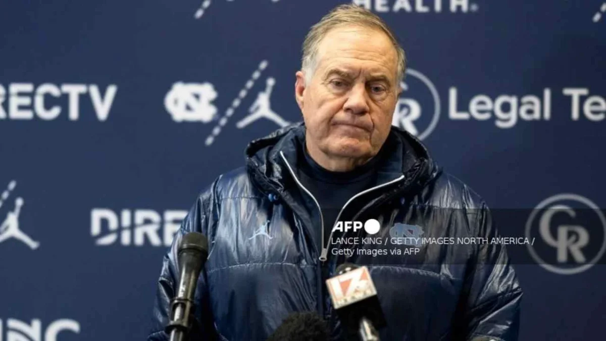 Figuras de la NFL muestran descontento a la ausencia de Bill Belichick en el Salón de la Fama.
