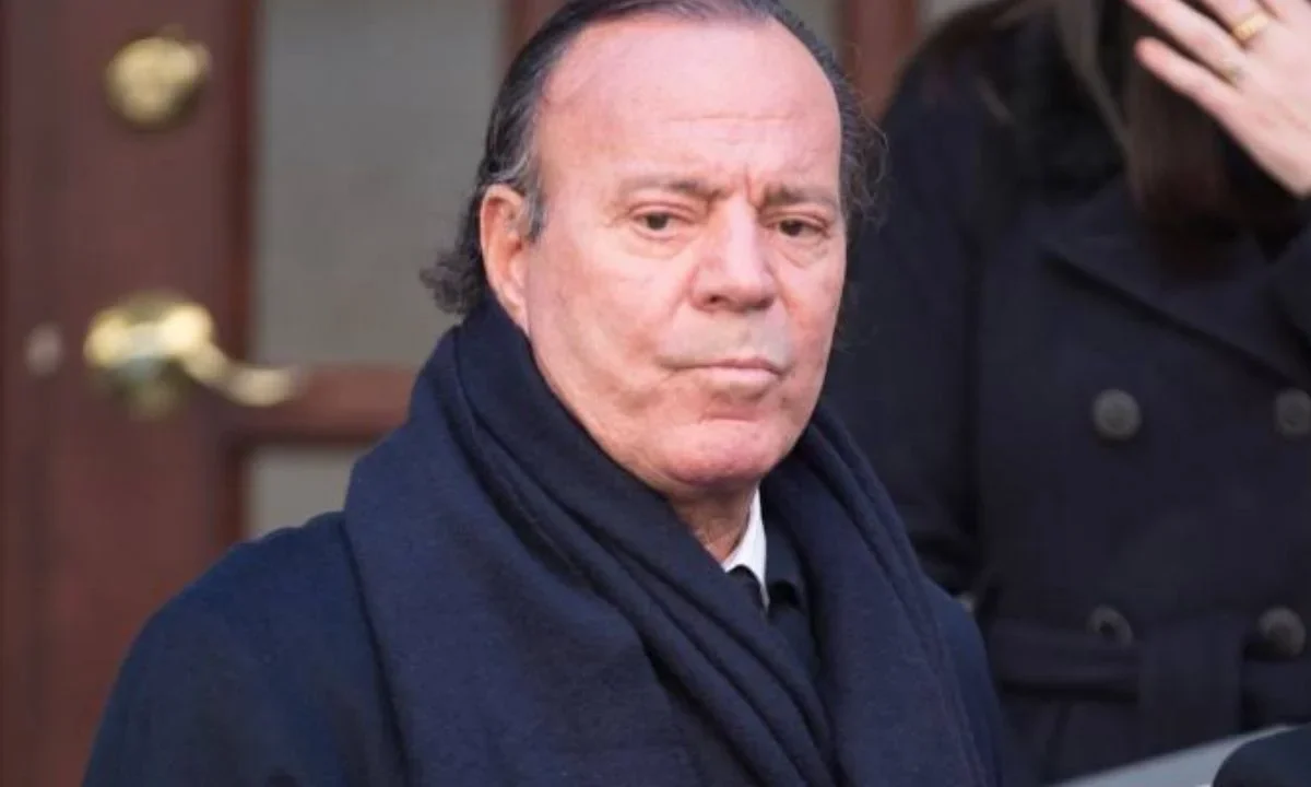 Fiscalía investiga a Julio Iglesias por presunta agresión sexual