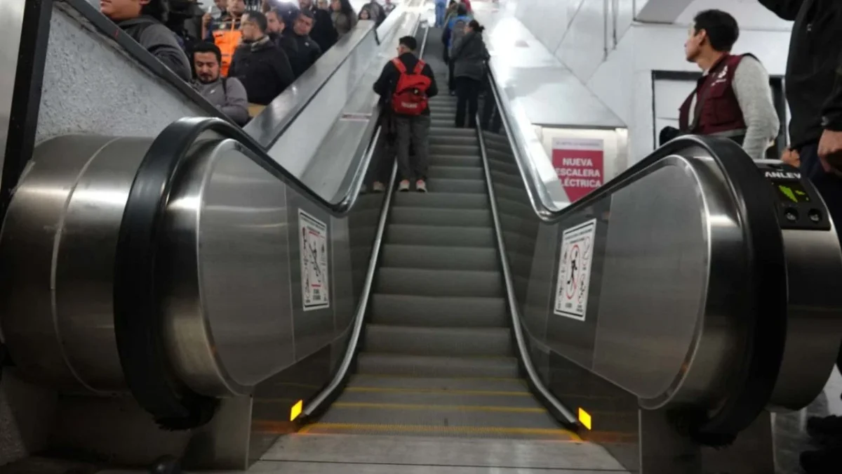 Gobierno de la Ciudad de México habilitó una línea telefónica para reportar fallas en escaleras eléctricas del Metro.