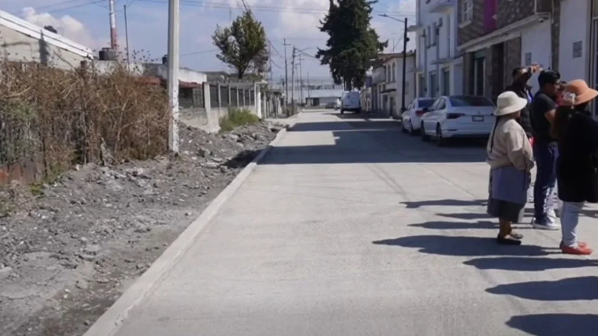 Habitantes de las comunidades de Guadalupe Totoltepec, San Blas Totoltepec y San Pedro Totoltepec, en Toluca, inauguraron obras viales.