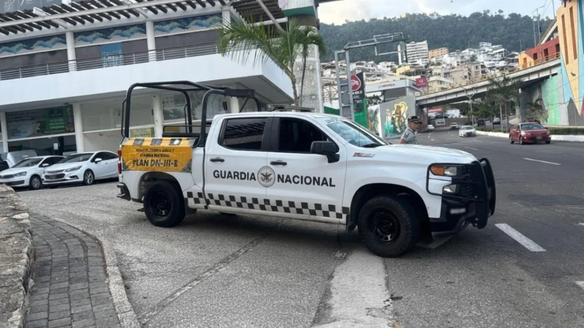 En Acapulco, hallaron muerta de un disparo a una oficial de 23 años de edad, de la Guardia Nacional, en un cuartel de dicha institución.