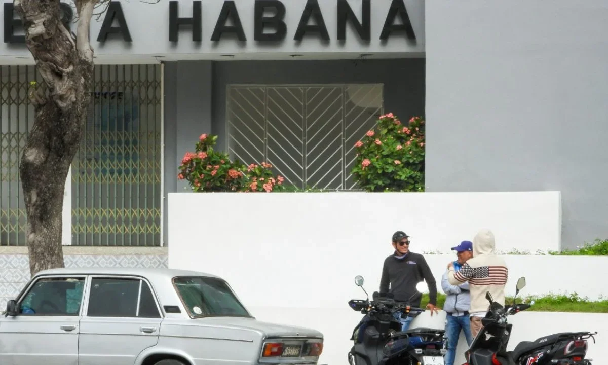 El presidente cubano Miguel Díaz-Canel denunció el 30 de enero de 2026 el intento del presidente estadounidense Donald Trump de "asfixiar" la economía de la isla comunista bajo un "falso pretexto".