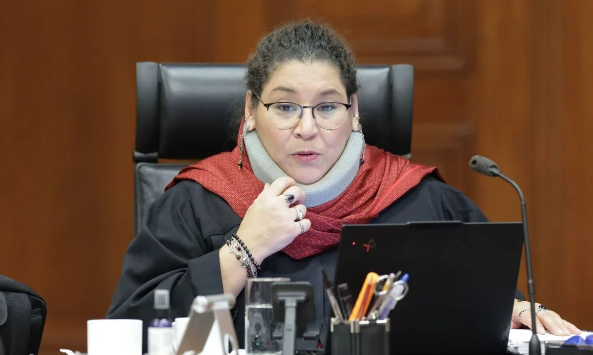 La invasión a Venezuela es una violación artera del derecho internacional, indicó Lenia Batres en la organización de un foro en la SCJN.