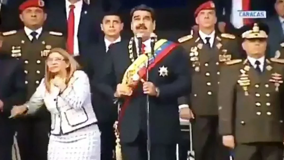 La televisión estatal de Venezuela, VTV, difundió este sábado mensajes dirigidos a la población en los que llama a la movilización y a la defensa del país.