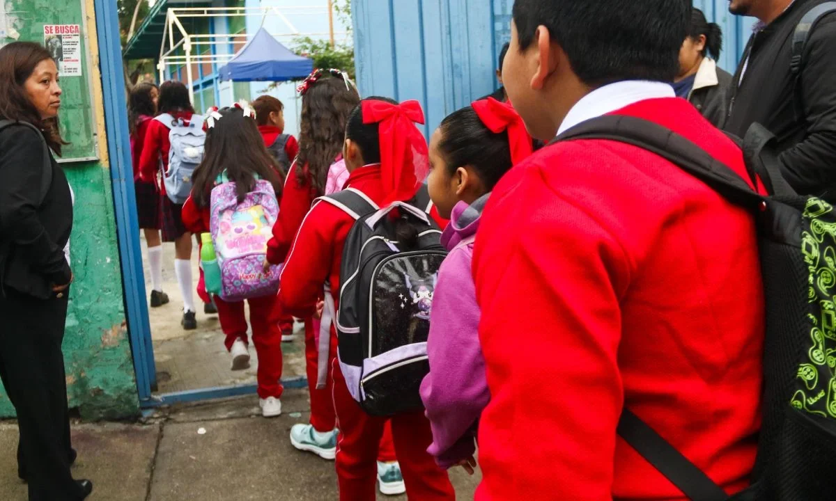 Elementos de la SSC reforzarána labores de vigilancia y orientación vial en inmediaciones de planteles educativos durante el regreso a clases.