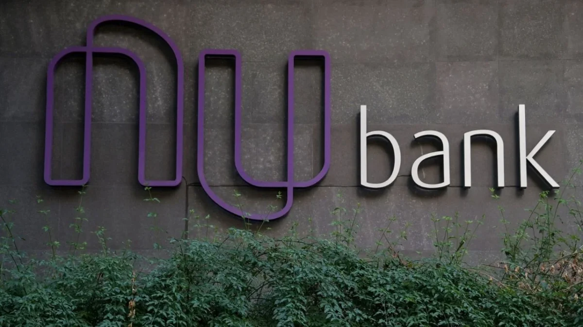 La gigante brasileña de finanzas digitales Nubank anunció que recibió una aprobación inicial para operar como banco en Estados Unidos.