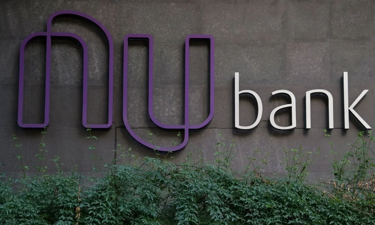 La gigante brasileña de finanzas digitales Nubank anunció que recibió una aprobación inicial para operar como banco en Estados Unidos.