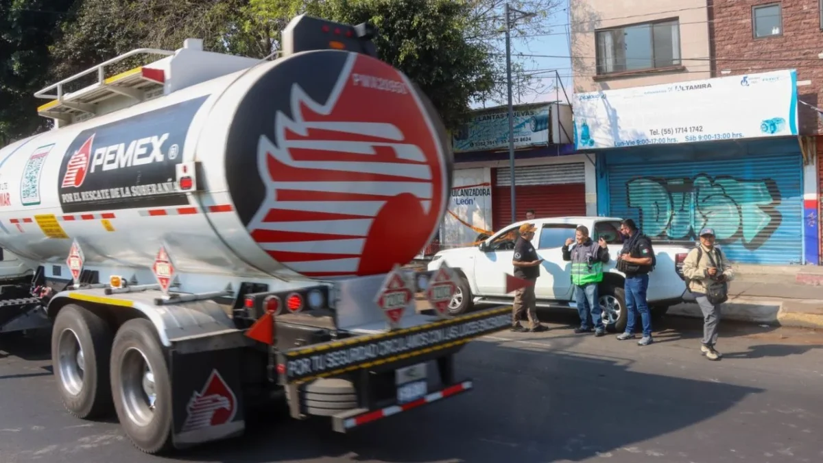 Petróleos Mexicanos (Pemex) informó que recibió mil 148 denuncias anónimas relacionadas con diferentes ilícitos durante 2025.