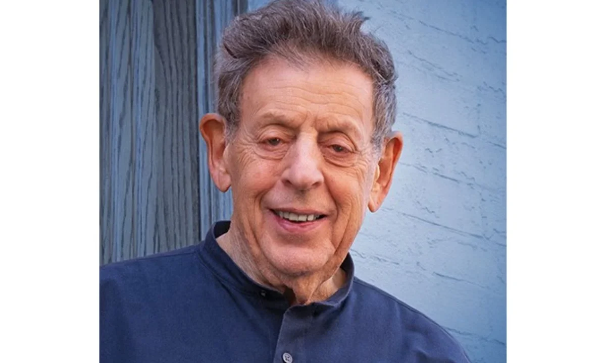 Philip Glass cancela estreno de sinfonía en el Kennedy Center