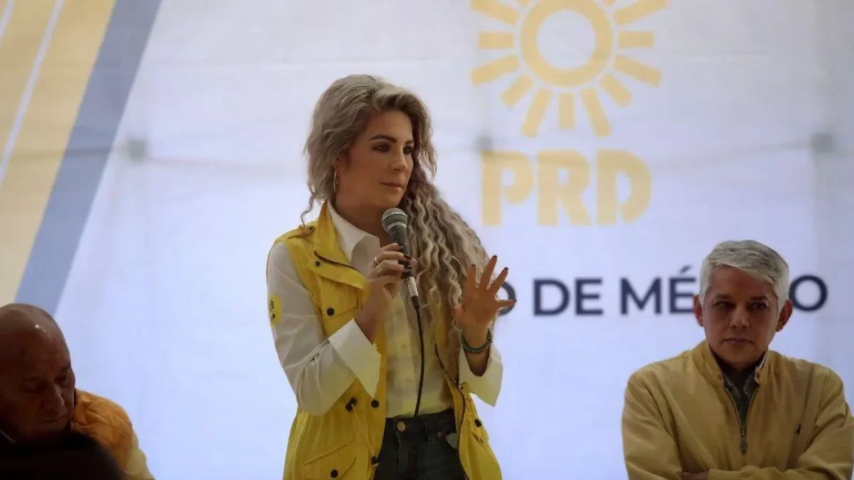 Dirigentes estatales del PRD respaldaron a Nora Arias como presidenta del partido en CDMX, luego de que el IECM desconociera su dirigencia.