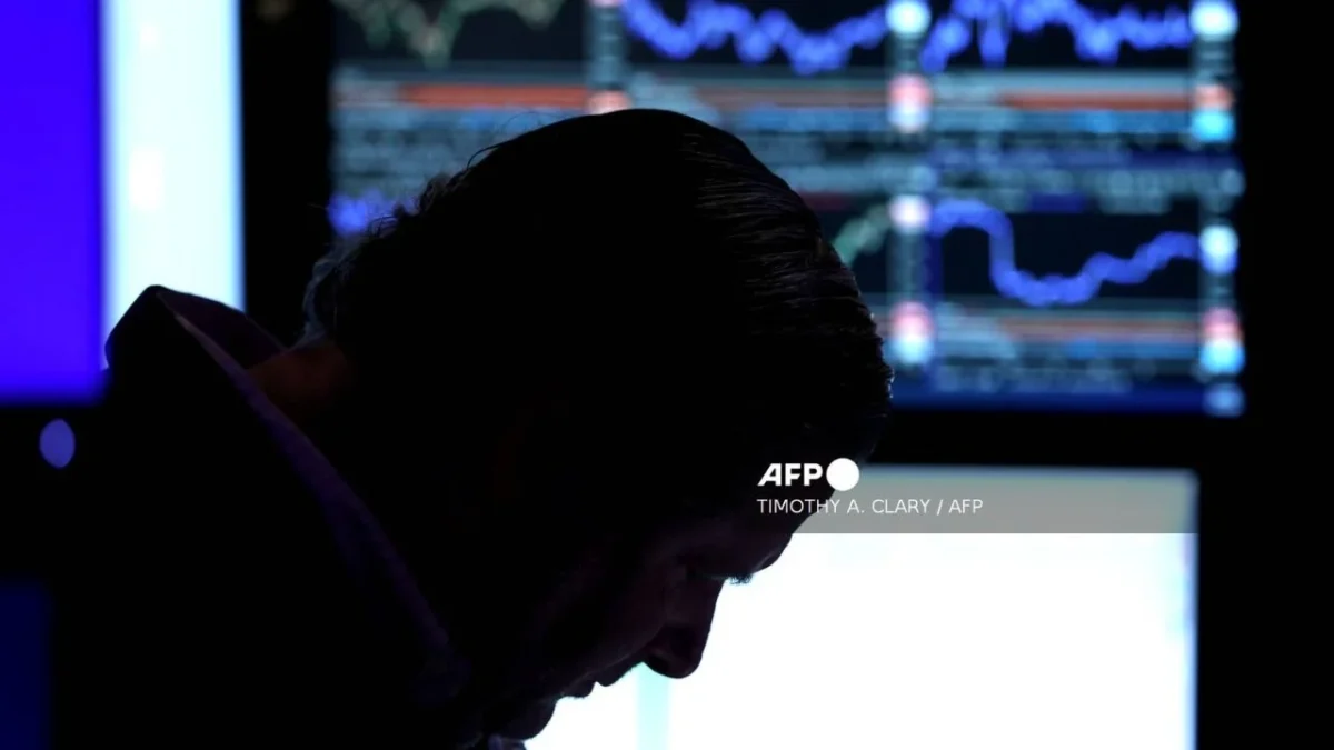 Sobre el precio del petróleo, inversionistas continúan atentos a las tensiones geopolíticas y un mercado preocupado por posible sobreoferta.