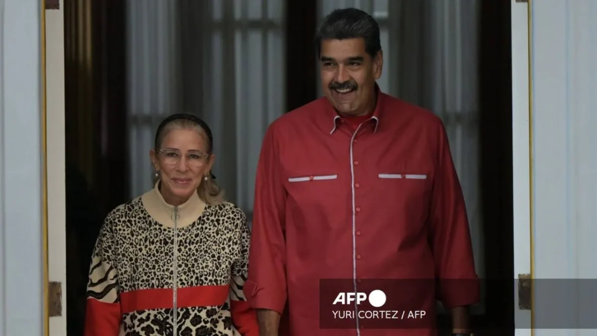 Cilia Flores ha sido identificada por analistas y periodistas como operadora clave del chavismo y pieza fundamental del régimen de Maduro.