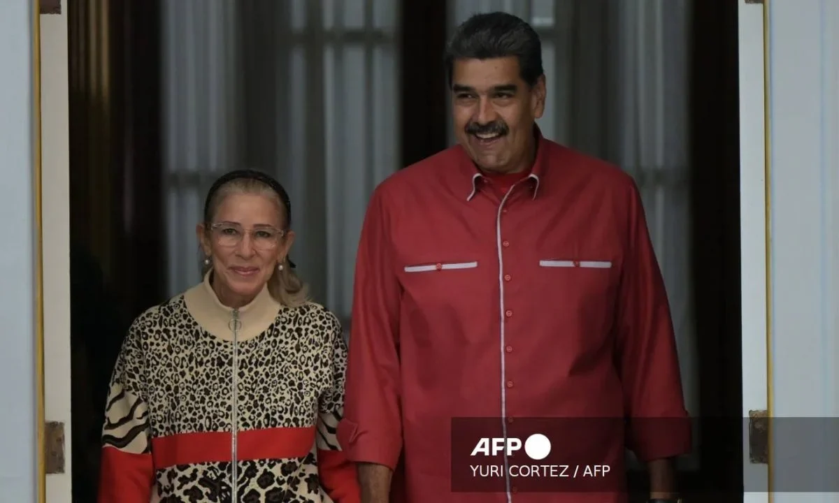 Cilia Flores ha sido identificada por analistas y periodistas como operadora clave del chavismo y pieza fundamental del régimen de Maduro.