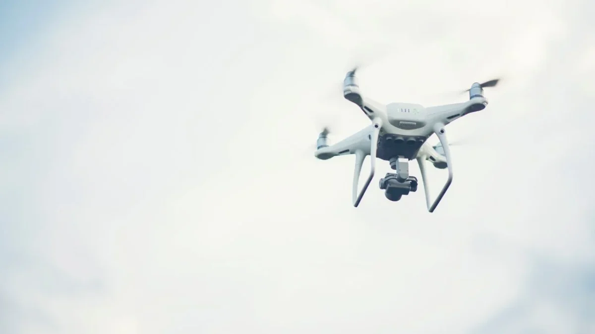 El último avistamiento de drones se dio el miércoles en poblados de Pungarabato, Ajuchitlán y Coyuca de Catalán donde volaron a baja altura.