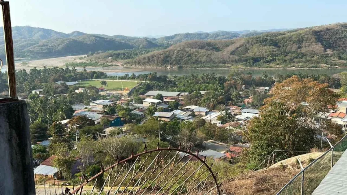 Cacahuatepec. A dos semanas del sismo de 6.5 grados, aún hay personas de la zona rural de Acapulco que no han recibido apoyo.