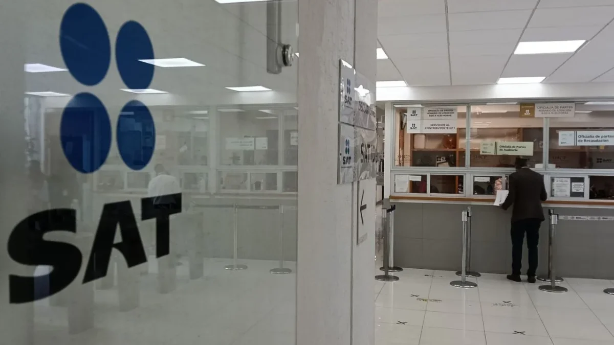 ¡No más entrega de Constancia de Situación Fiscal para recibir tus facturas! El SAT sancionará a quienes incurran en esta práctica.