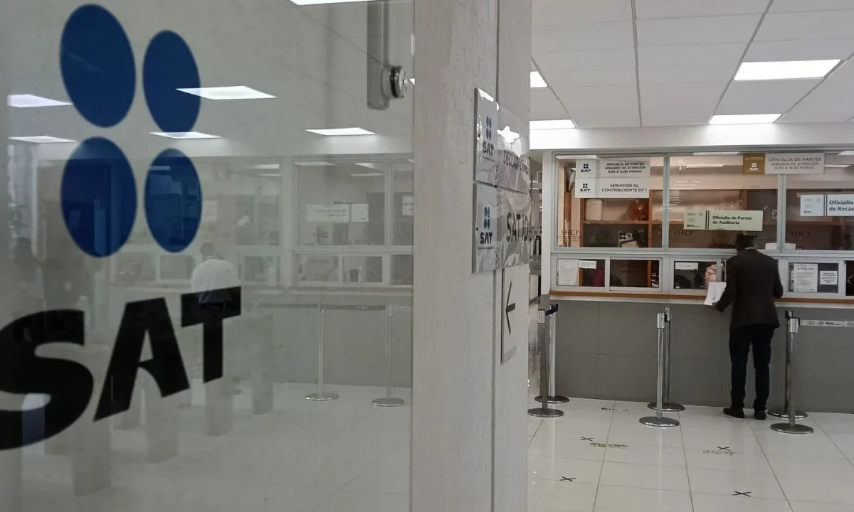 ¡No más entrega de Constancia de Situación Fiscal para recibir tus facturas! El SAT sancionará a quienes incurran en esta práctica.
