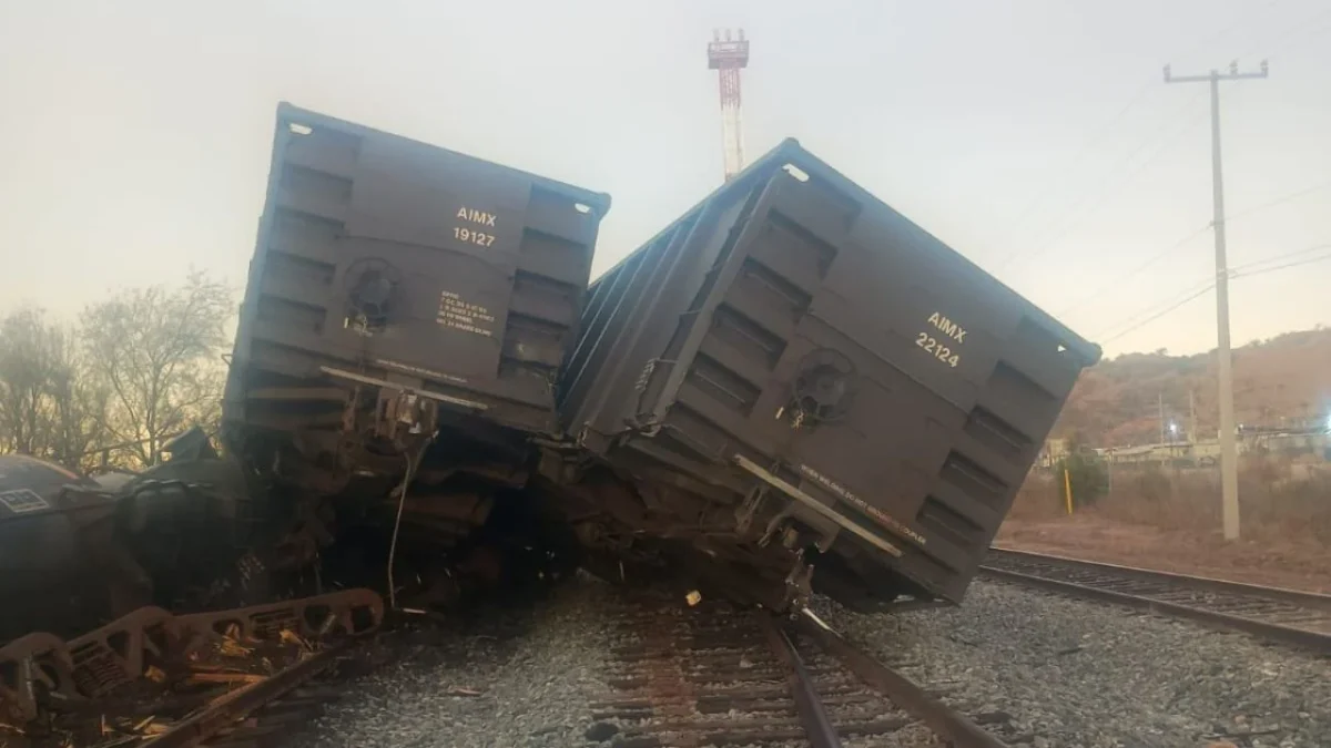 Se descarrila tren en Nogales con carga de jarabe de maíz