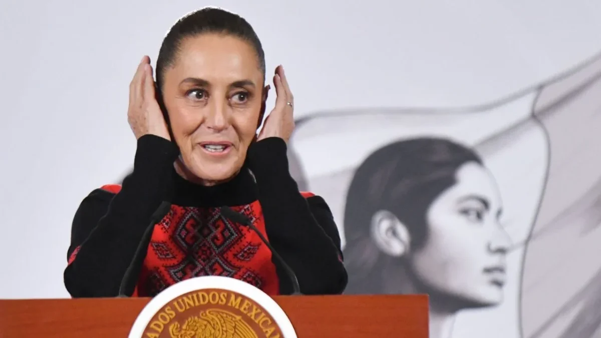 Claudia Sheinbaum evitó hablar sobre la llegada de la aeronave estadounidense o sobre maniobras militares hechas por EU en México.