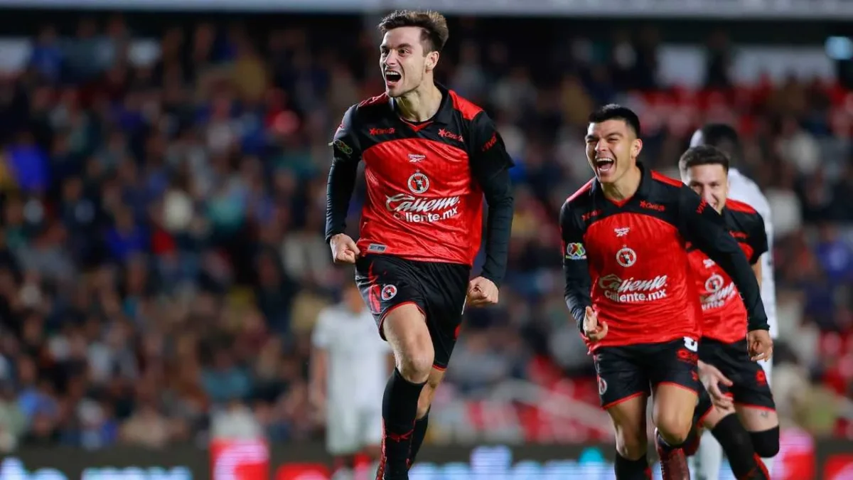 Los Xolos de Tijuana vencen a domicilio a los Gallos Blancos de Querétaro.