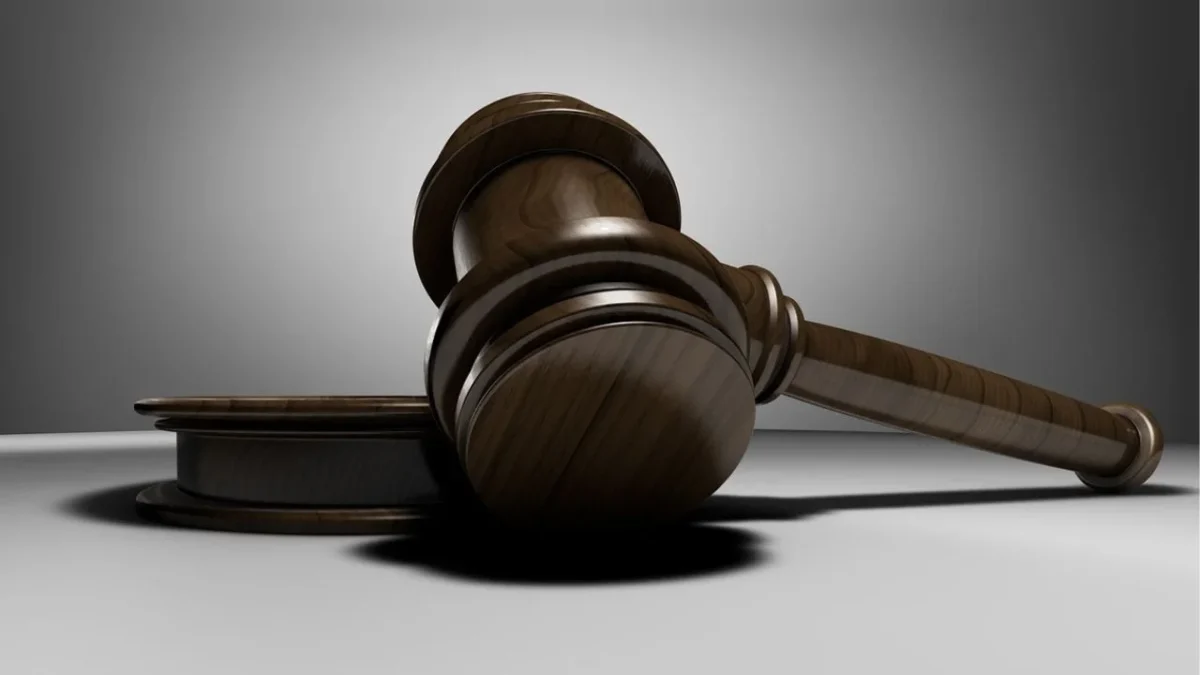 El Tribunal de Disciplina Judicial resolvió destituir a magistrado del Estado de México por simular diversos actos y alterar documentos.