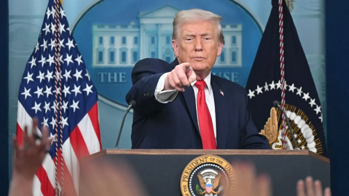 Además de advertir que atacará a cárteles por tierra, Donald Trump también reiteró su interés en anexionarse Groenlandia.
