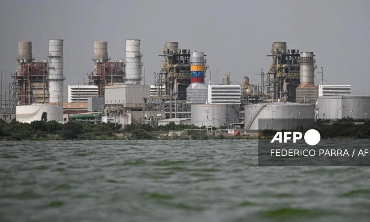 Tras la detención de Maduro, Donald Trump dice que las compañías petroleras de EU volverán a Venezuela.