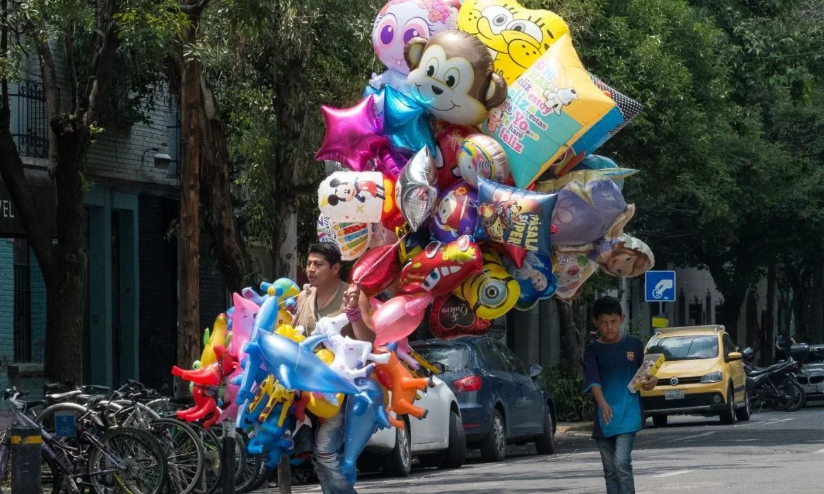 14 de febrero: ¿Por qué no debes ingresar al Metro con globos metálicos o inflados con helio?