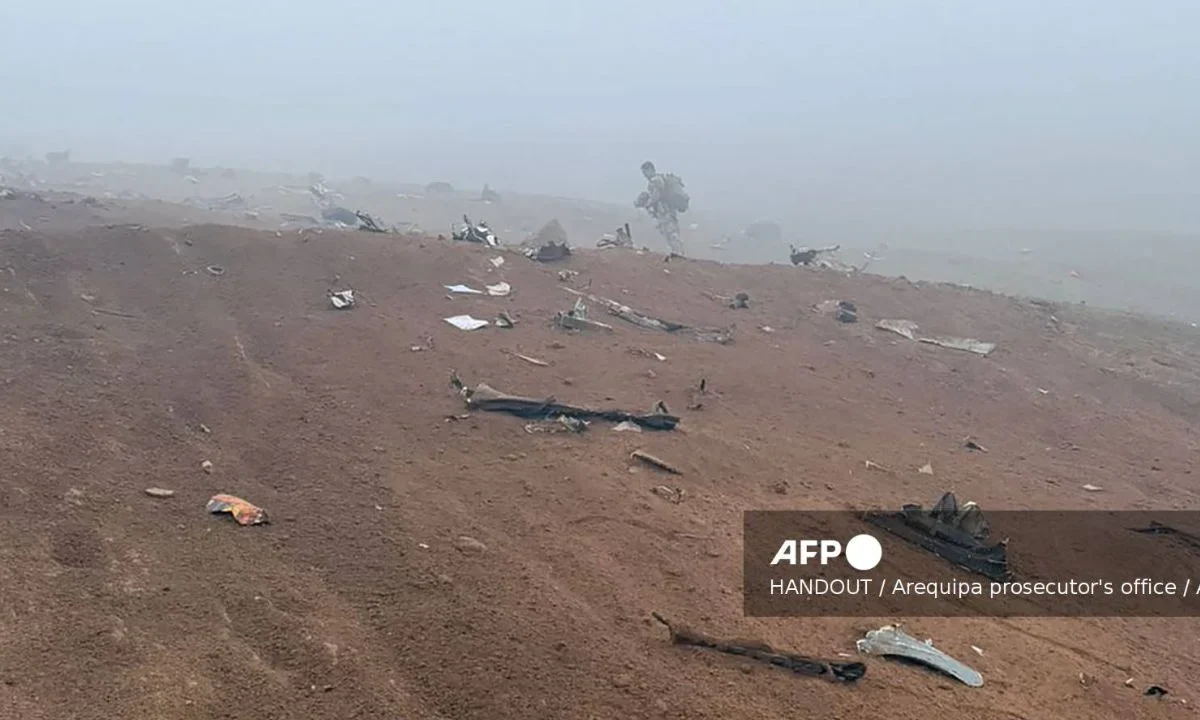 Accidente de helicóptero deja 15 muertos en Perú, únicamente el perro sobrevivió