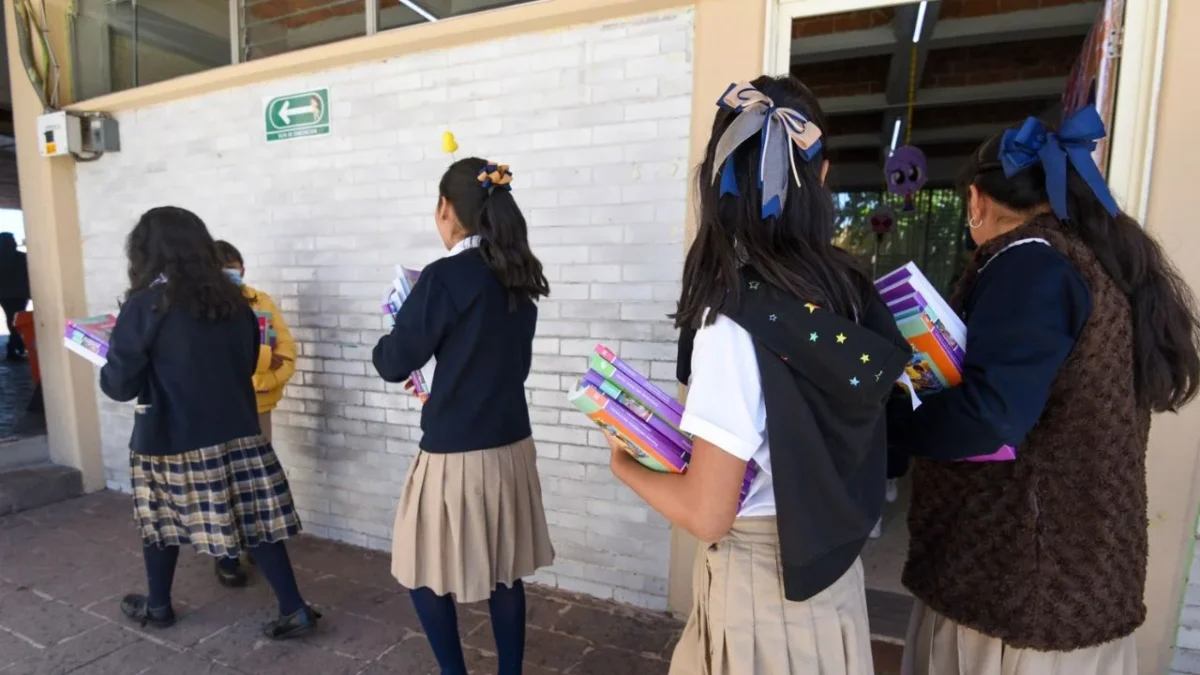 Actualización de Libros de Texto aplicará hasta el Ciclo Escolar 2027-2028