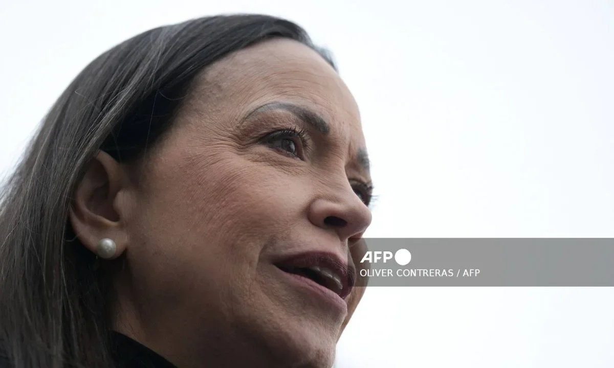 Corina Machado abierta al diálogo con Delcy Rodríguez para una transición venezolana