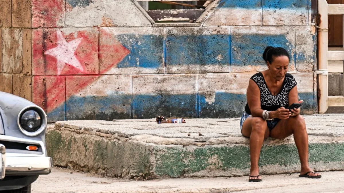 Cuba se hunde ante crisis de combustible y apagones masivos