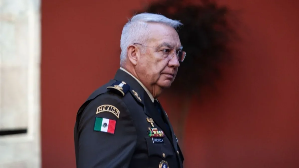 En Día de la Bandera, secretario de Defensa llama a fomentar el patriotismo