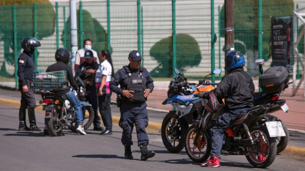 San Lázaro recibe iniciativa para dar armas de uso exclusivo a policías
