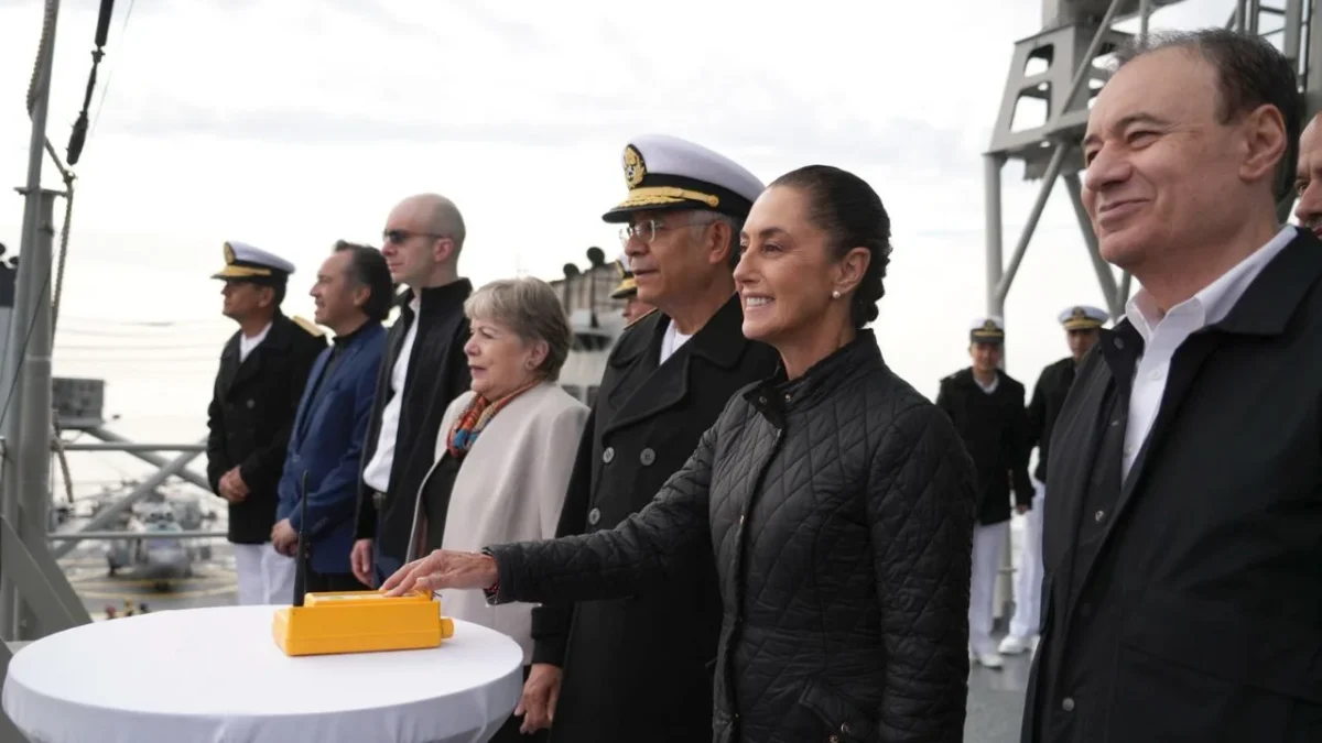Sheinbaum encabeza hundimiento de exbuque 'Corrientes' en Guaymas para crear arrecife