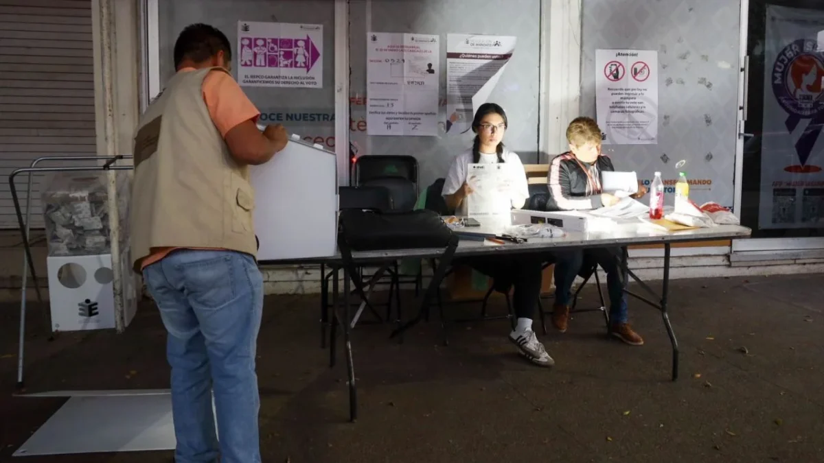Sortean a ciudadanos con apellido con la letra D para ser funcionarios de casilla en Coahuila