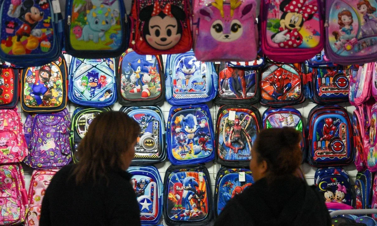 Abren registro para recibir apoyo para uniformes y útiles escolares