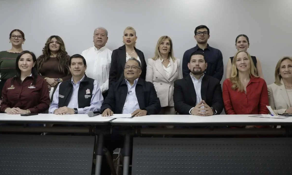 El Alcalde de Escobedo, Nuevo León, Andrés Mijes encabezó este miércoles una reunión con Síndicos de municipios.