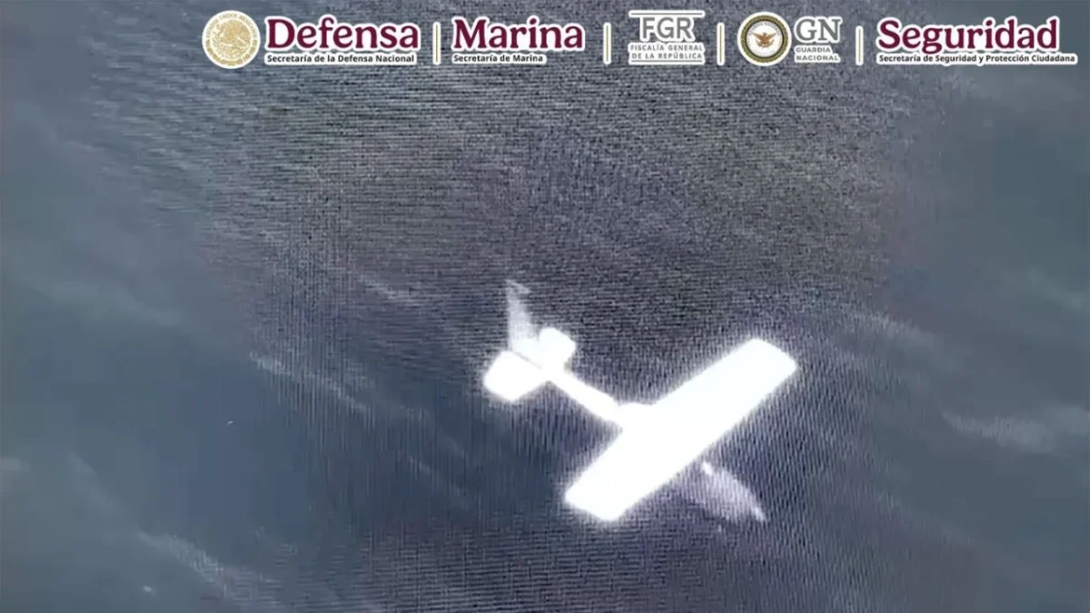Aseguran aeronave y más de media tonelada de cocaína en Oaxaca