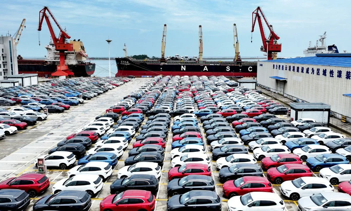 La exportación de autos ligeros registró un crecimiento anual en enero, aunque mostró retroceso frente a los niveles históricos alcanzados en 2024.