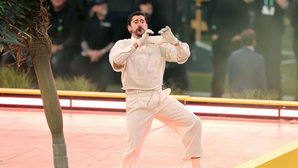 Bad Bunny encendió el Levi’s Stadium con un espectáculo lleno de ritmo y energía durante el medio tiempo del Super Bowl XL.