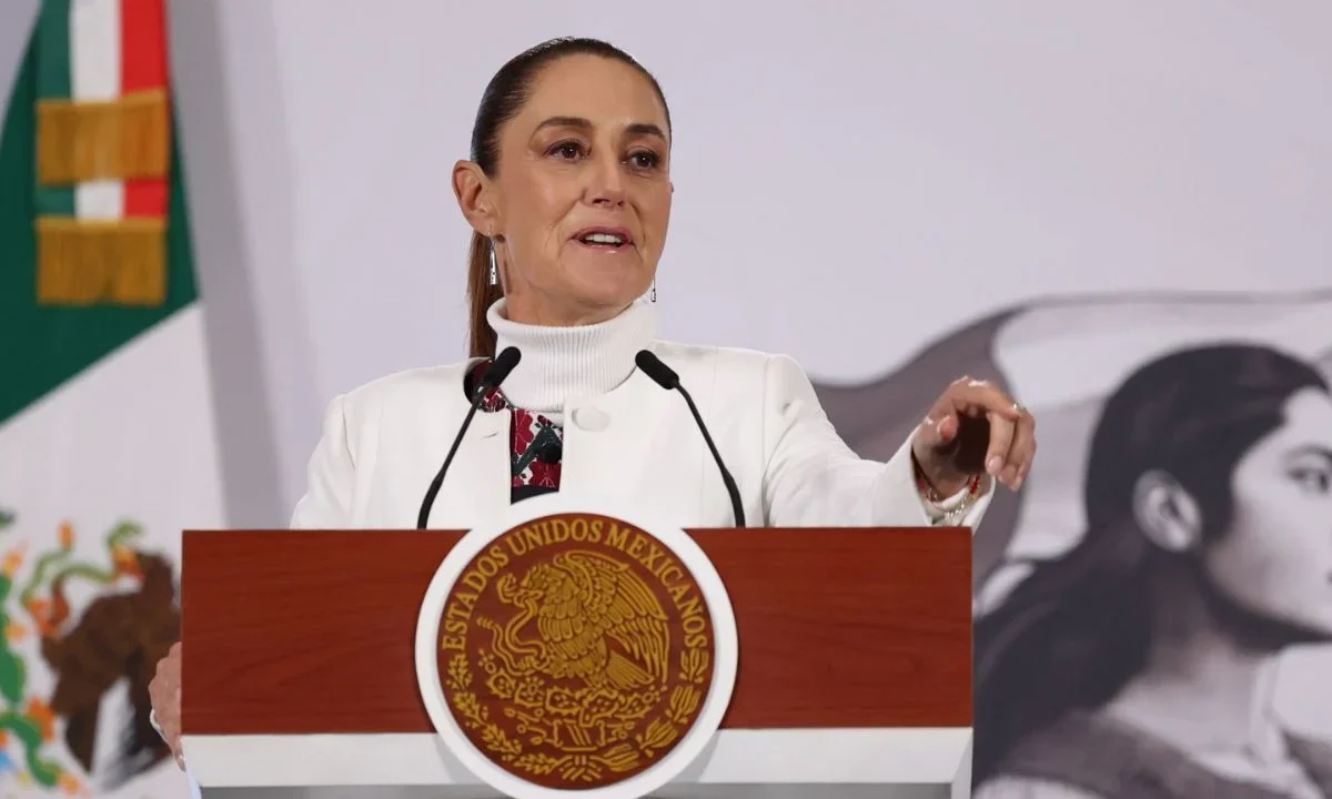 Los recursos para la Beca Gertrudis Bocanegra saldrán de los impuestos pagados por el empresario Ricardo Salinas, aseguró Claudia Sheinbaum.