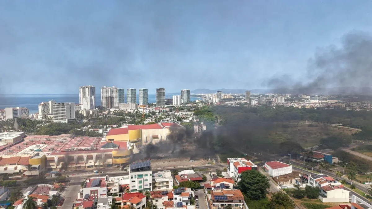 Nueve aerolíneas suspendieron vuelos a Puerto Vallarta y Guadalajara, luego de hechos violentos en Jalisco tras la muerte de 'El Mencho'.