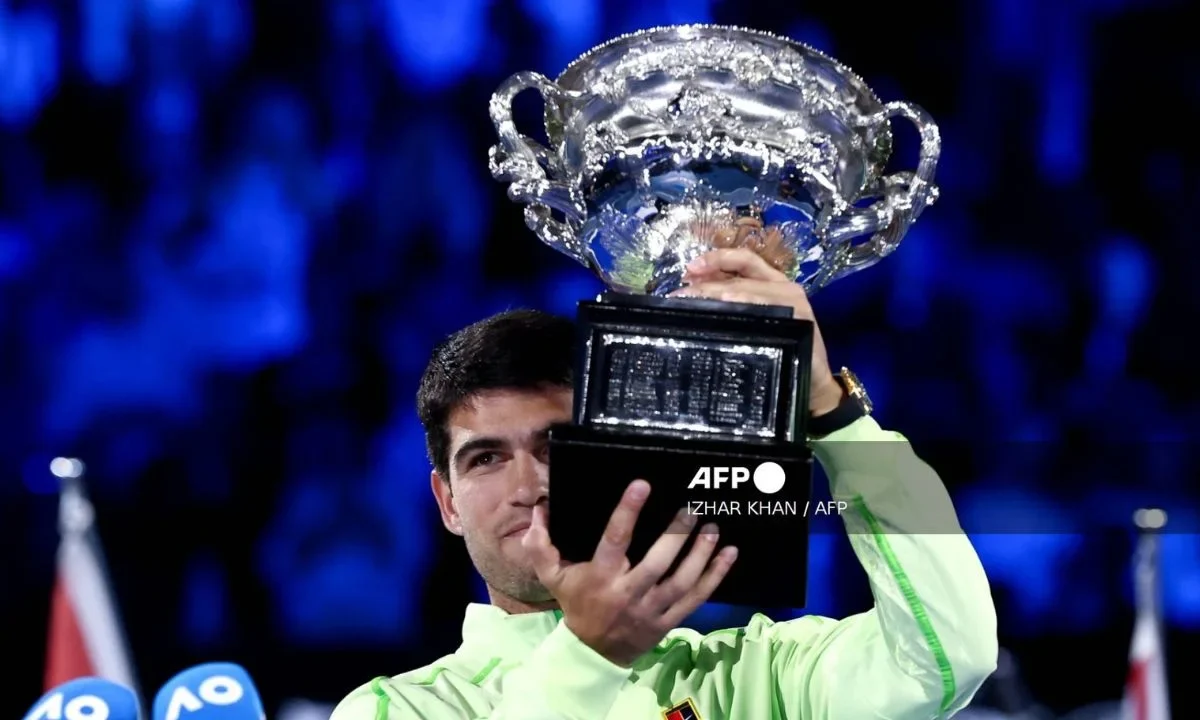 Carlos Alcaraz vence a Novak Djokovic y conquista el Australian Open 2026