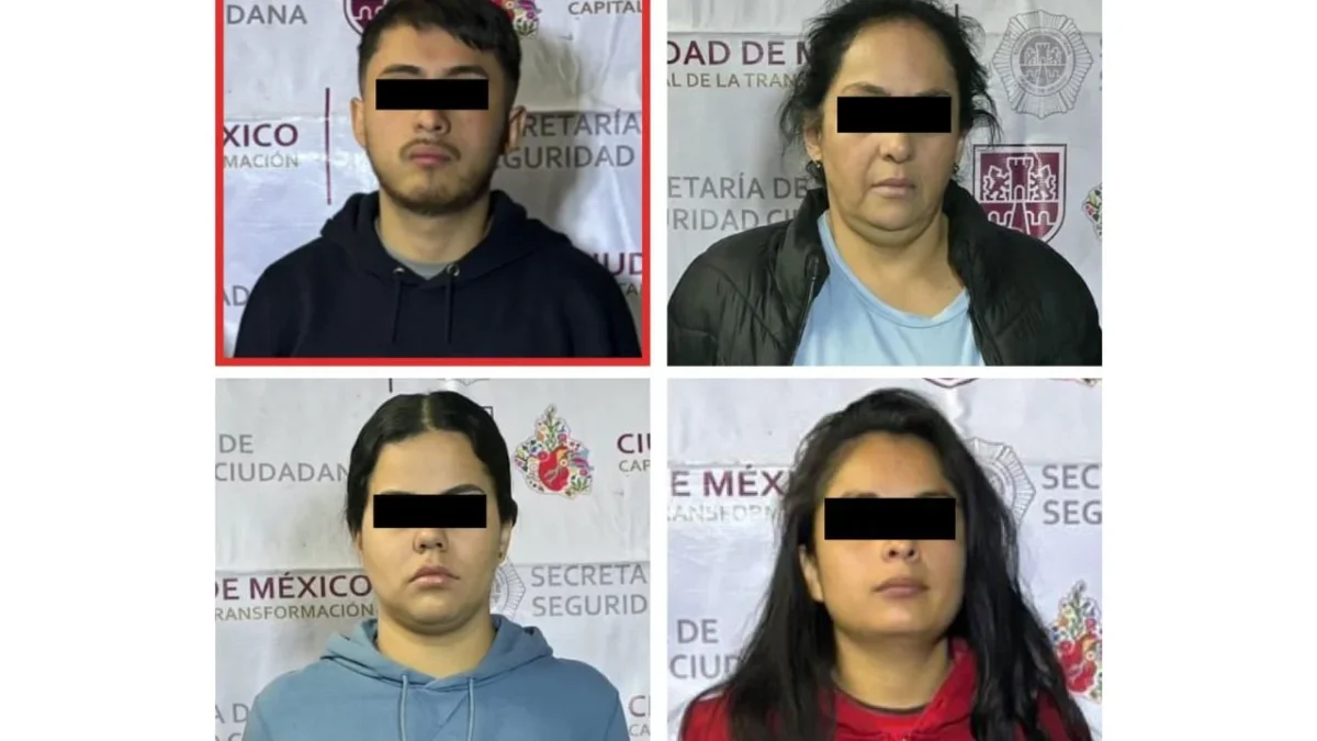 Policías de la SSC aseguraron más de 450 dosis de aparente droga y un arma de fuego durante un cateo en la colonia Paulino Navarro, alcaldía Cuauhtémoc.
