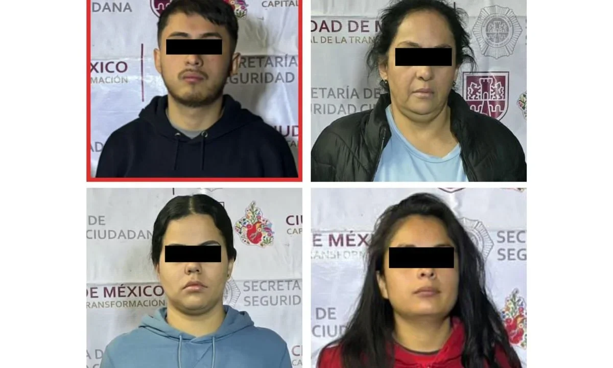 Policías de la SSC aseguraron más de 450 dosis de aparente droga y un arma de fuego durante un cateo en la colonia Paulino Navarro, alcaldía Cuauhtémoc.