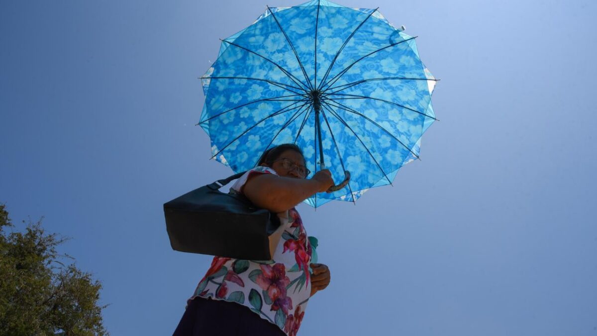 Clima hoy: el frente frío 34 ocasionará vientos fuertes y descenso de temperatura en el norte, mientras en el resto del país persistirá ambiente cálido a caluroso.